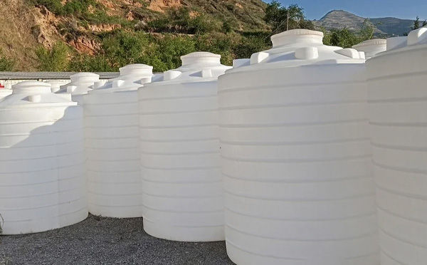 化工液体储存注意事项——选对PE宁夏塑料桶避免安全隐患 化工液体储存注意事项——选对PE宁夏塑料桶避免安全隐患