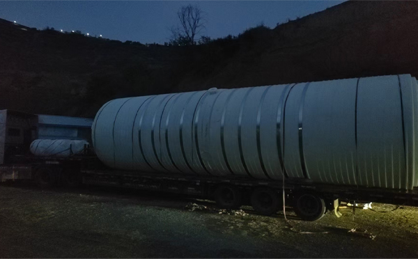 宁夏圆桶运输途中